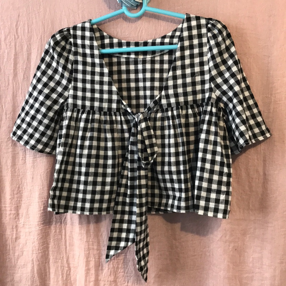 Black and white plaid top